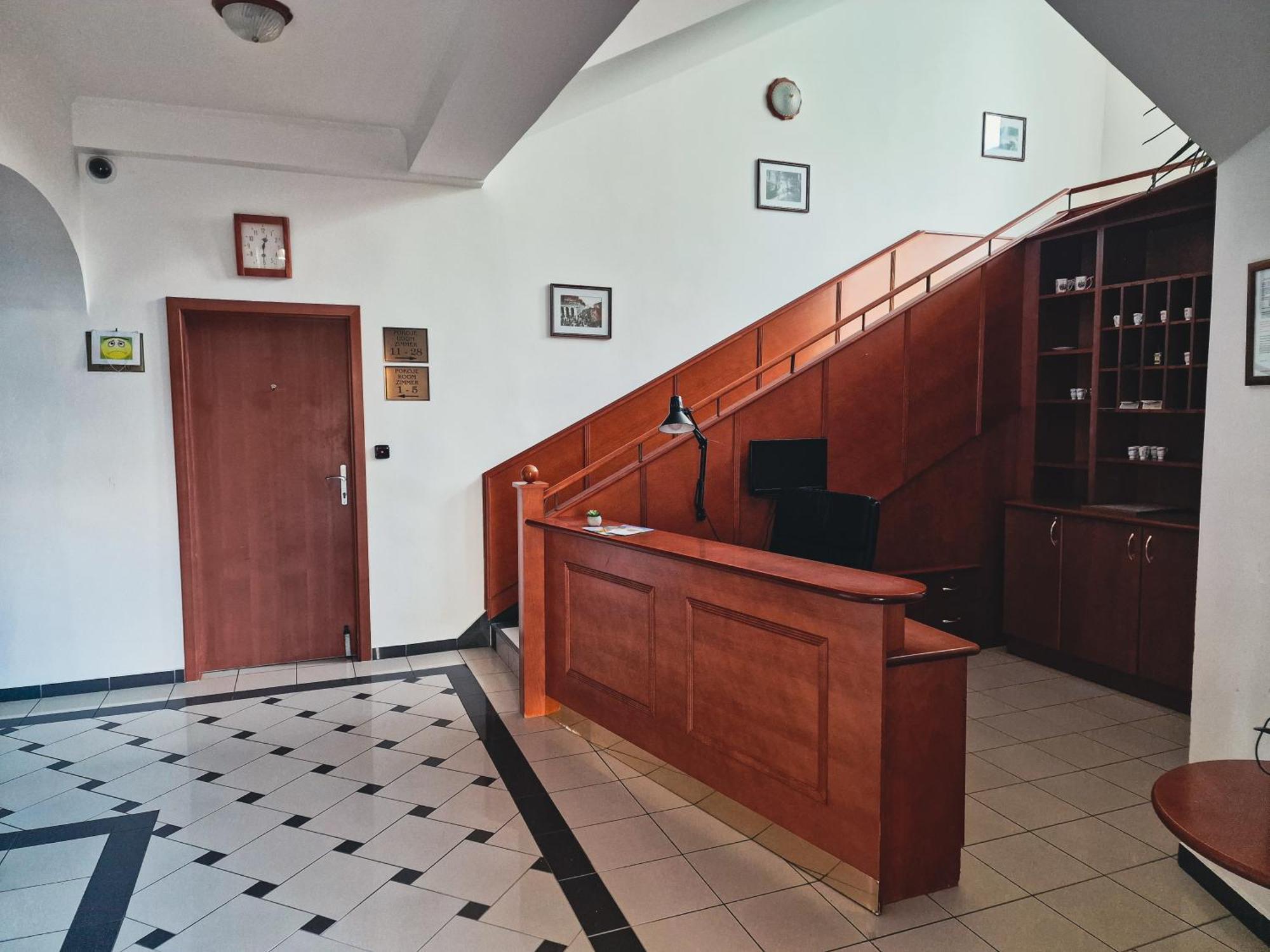 Penzion Harmonie Chodov Hotel Chodov  Bagian luar foto